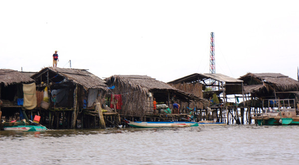 Áp thấp nhiệt đới uy hiếp, Cà Mau căng mình lo chống thiên tai ảnh 3