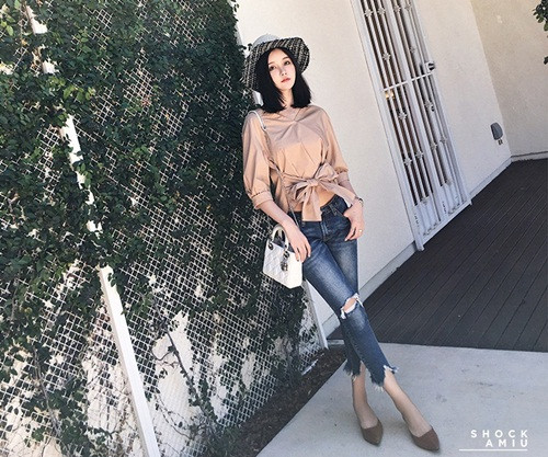 Hotgirl nhận 'rổ gạch đá' vì lộ nhan sắc thật: Cười ra nước mắt ảnh 1