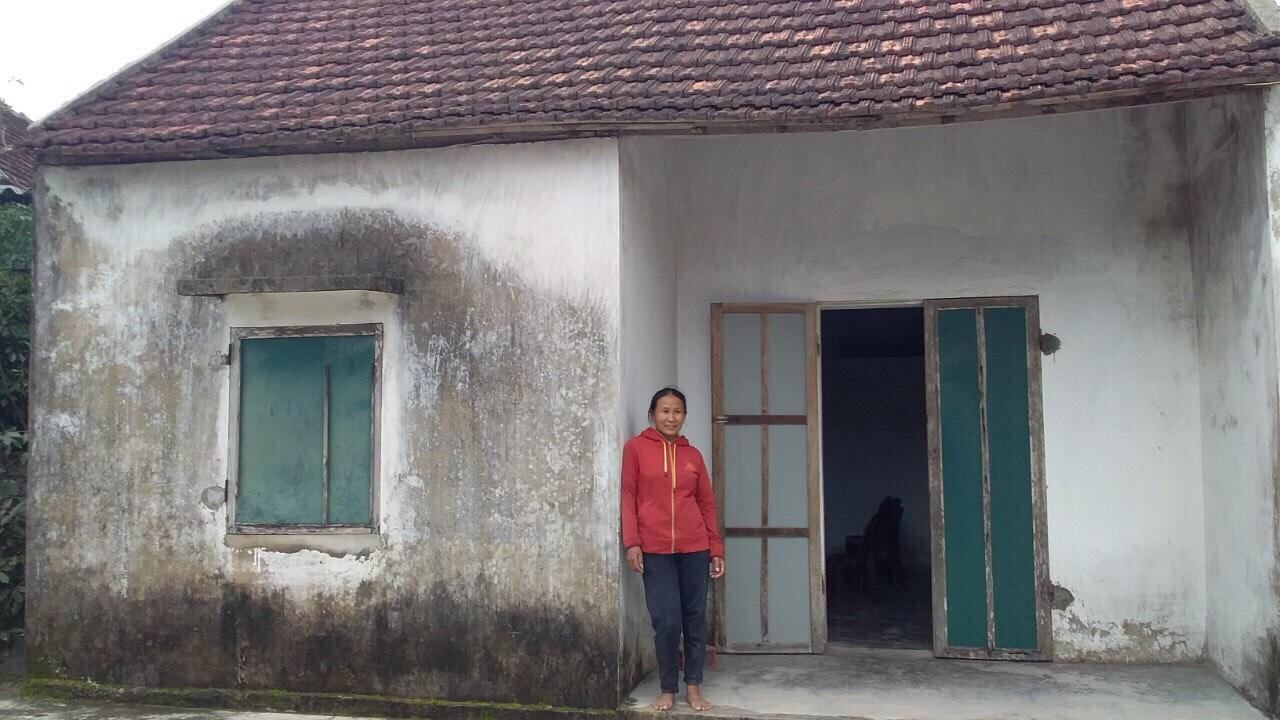 Những mái nhà đơn sơ không đủ sức để chống chọi với thiên tai khắc nghiệt