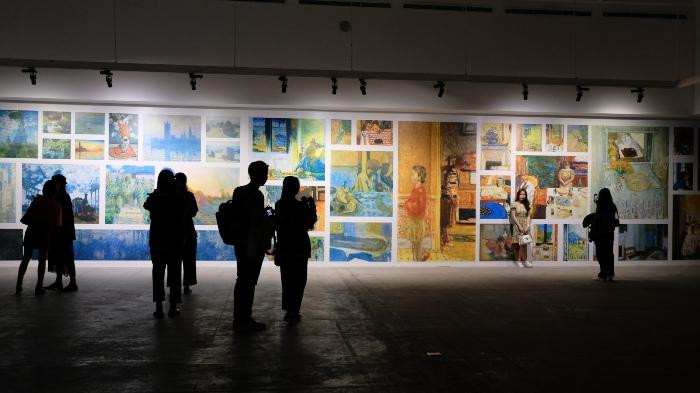 “Lặng yên rực rỡ” tái hiện lại các tác phẩm nổi tiếng nhất của hai đại danh hoạ Claude Monet và Pierre Bonnard (Ảnh: Hanoi Grapevine) “Lặng yên rực rỡ” tái hiện lại các tác phẩm nổi tiếng nhất của hai đại danh hoạ Claude Monet và Pierre Bonnard (Ảnh: Hanoi Grapevine)