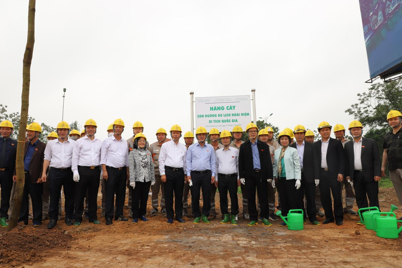 Các đại biểu chụp ảnh lưu niệm Các đại biểu chụp ảnh lưu niệm