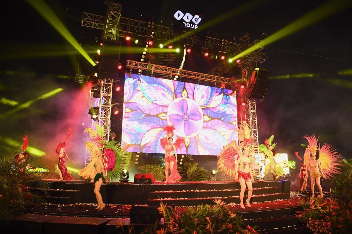 Đại tiệc âm nhạc đặc sắc trong lễ khai mạc Đại tiệc âm nhạc đặc sắc trong lễ khai mạc