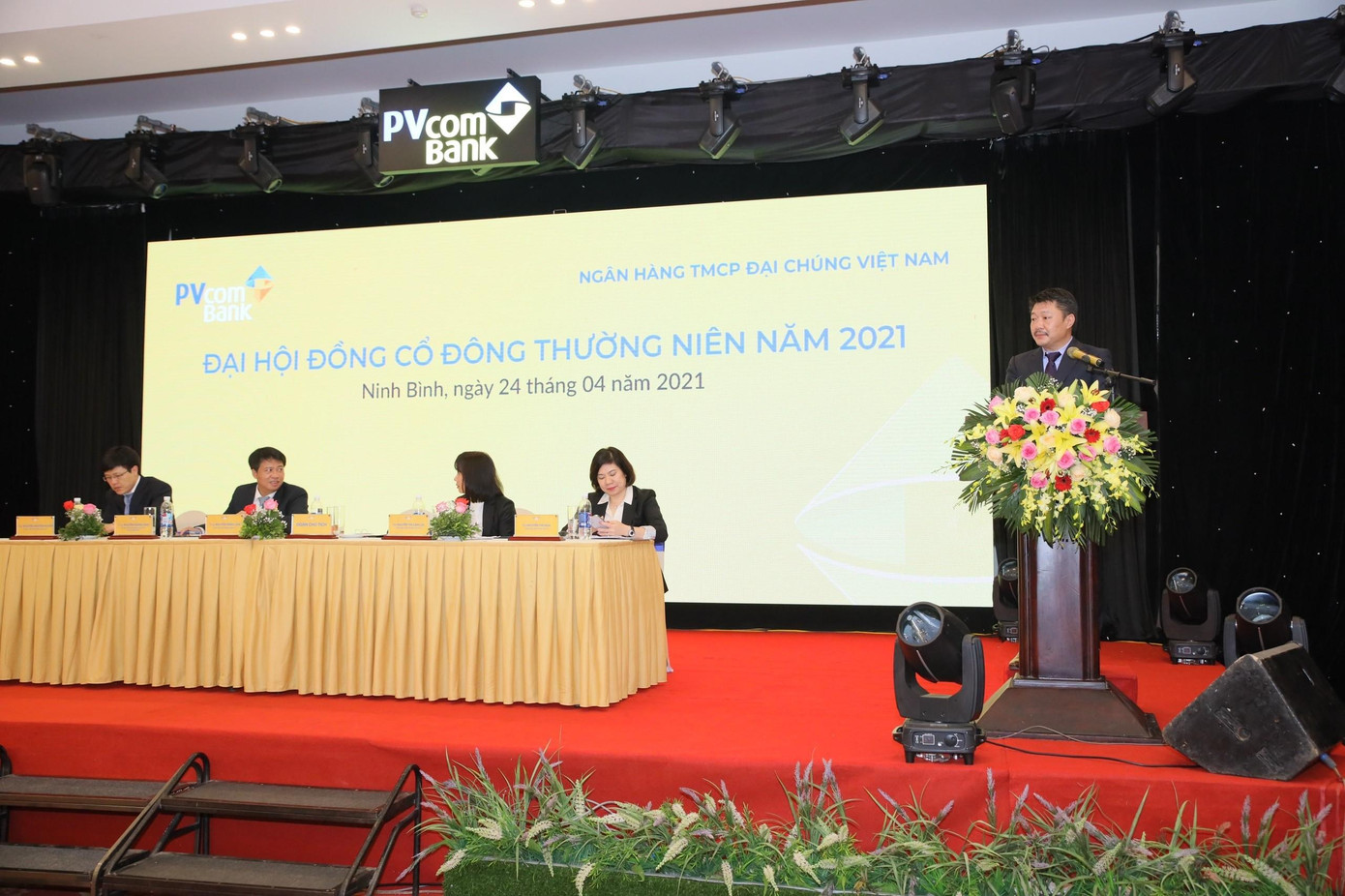 Ông Nguyễn Đình Lâm - Chủ tịch HĐQT PVcomBank cho hay: Năm 2021, PVcomBank tiếp tục kiên định với định hướng tăng trưởng có chất lượng và phù hợp, đảm bảo hiệu quả, chủ động kiểm soát rủi ro