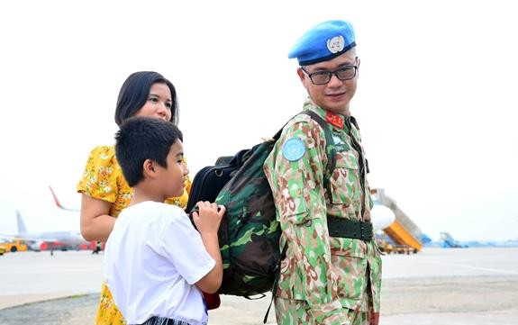 Hậu phương dặn dò, động viên cán bộ, nhân viên BVDC 2.3.