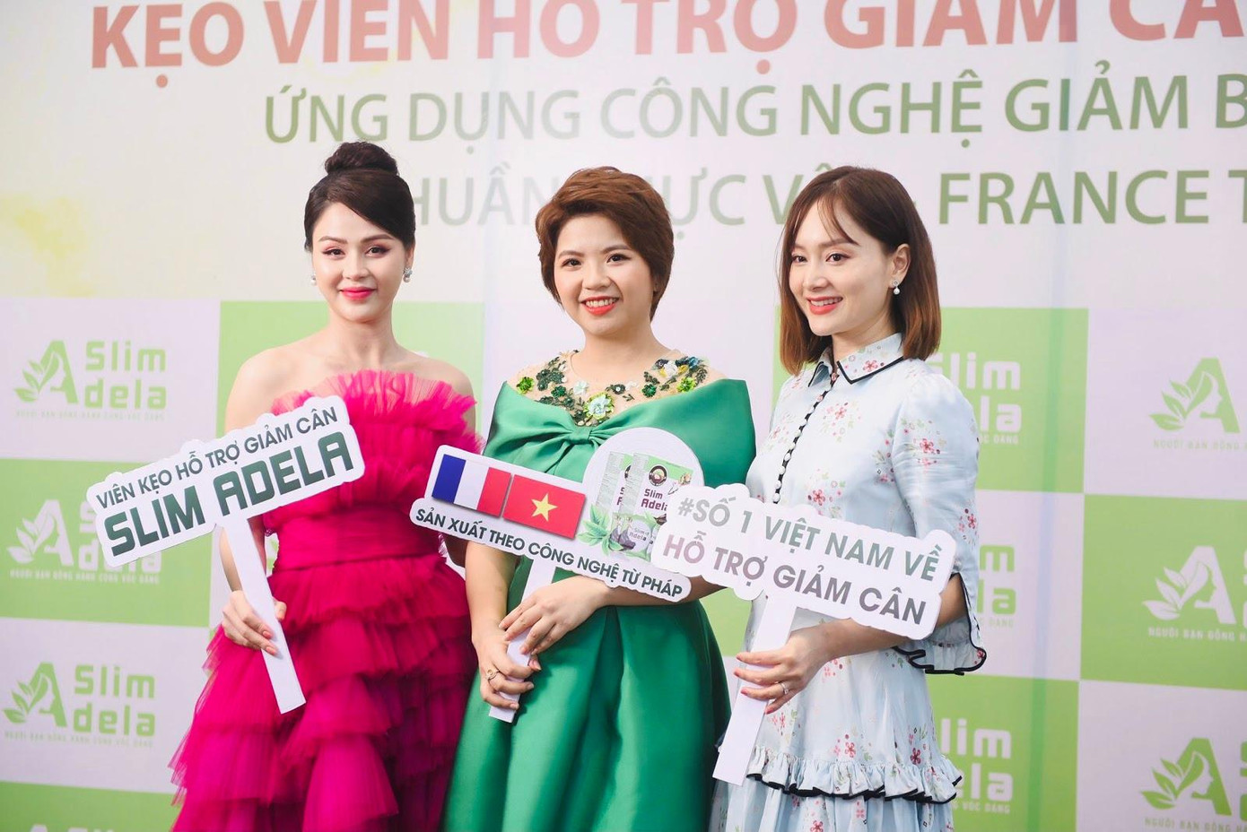 Lan Phương và Lương Thu Trang tham dự sự kiện của Slim Adela