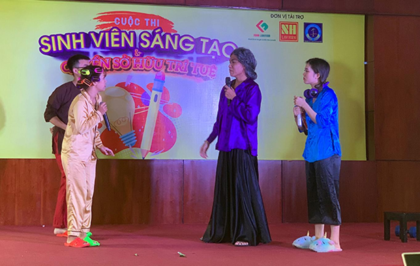 Mỗi vòng thi đã thể hiện rõ sự sáng tạo và am hiểu Luật Sở hữu Trí tuệ của đội Captain Law Mỗi vòng thi đã thể hiện rõ sự sáng tạo và am hiểu Luật Sở hữu Trí tuệ của đội Captain Law