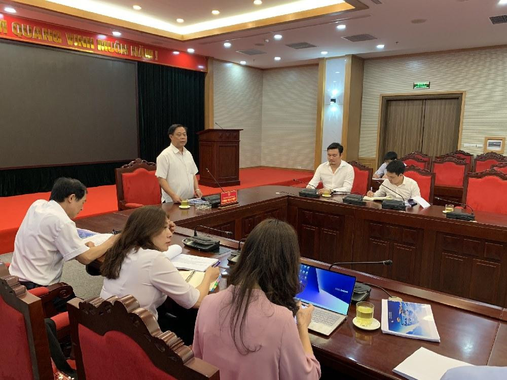 Đồng chí Phạm Văn Thủy – Tỉnh ủy viên, Phó Chủ tịch UBND tỉnh Sơn La chủ trì buổi họp.