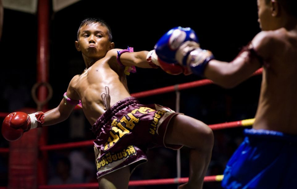 Quyết liệt từng đòn tung ra trước đối thủ