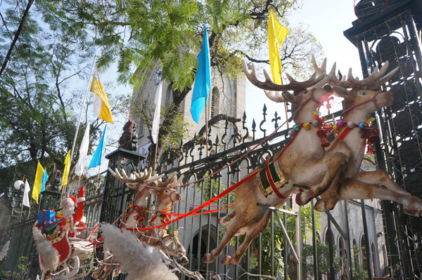 Bày tuần lộc là hình ảnh quen thuộc đối với lễ Giáng sinh