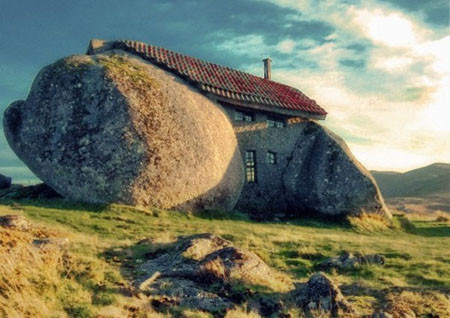 Nhà bằng đá ở Bồ Đào Nha