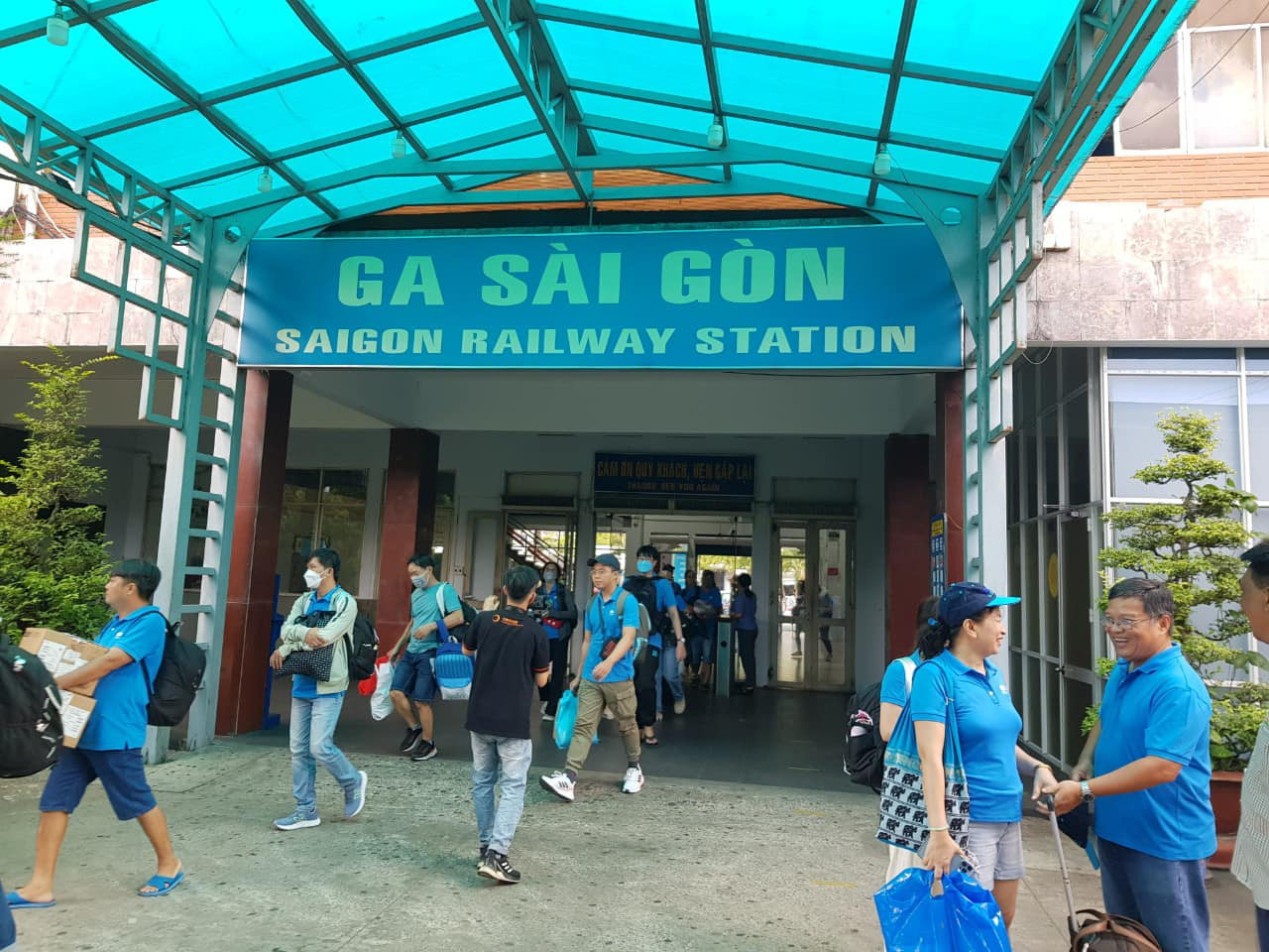 Trong dịp cao điểm phục vụ hè 2023, Công ty Cổ phần Vận tải đường sắt Sài Gòn sẽ tổ chức chạy thêm các chuyến tàu từ ga Sài Gòn đi Quy Nhơn, Nha Trang phục vụ khách du lịch. Trong dịp cao điểm phục vụ hè 2023, Công ty Cổ phần Vận tải đường sắt Sài Gòn sẽ tổ chức chạy thêm các chuyến tàu từ ga Sài Gòn đi Quy Nhơn, Nha Trang phục vụ khách du lịch.