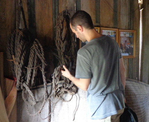 Bên trong nhà sàn cổ 130 năm tuổi của vua săn voi Buôn Đôn ảnh 5