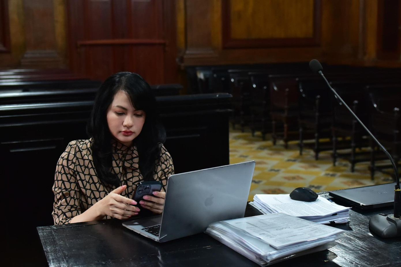 Siêu mẫu Ngọc Thúy tại phiên tòa ngày 16/10. Siêu mẫu Ngọc Thúy tại phiên tòa ngày 16/10.