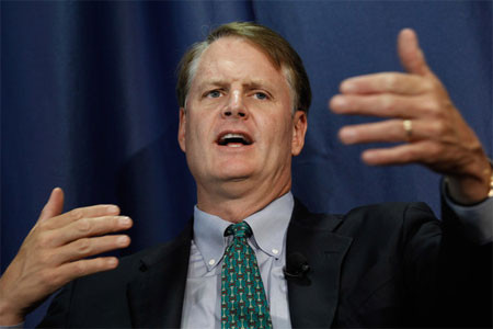 Chức vụ: CEO mạng đấu giá trực tuyến eBay