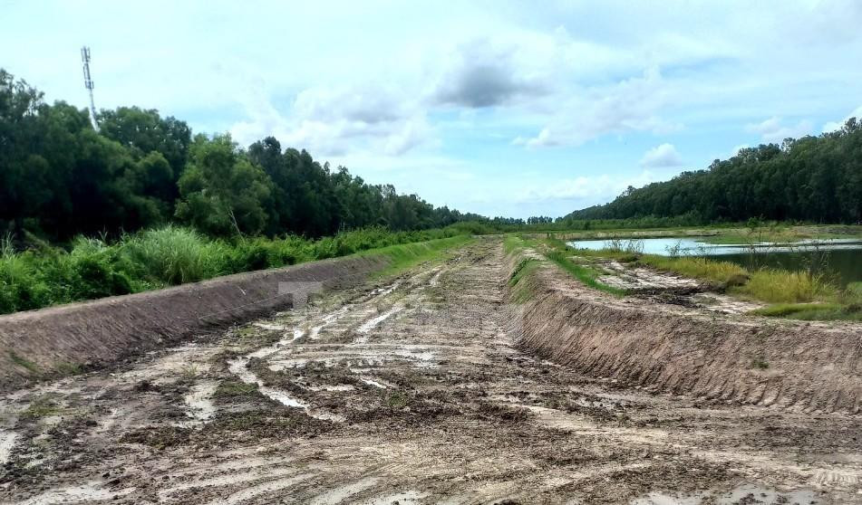 Hiện trạng sân đua bò được thi công trên đất nông nghiệp tại xã Văn Giáo, huyện Tịnh Biên, tỉnh An Giang.