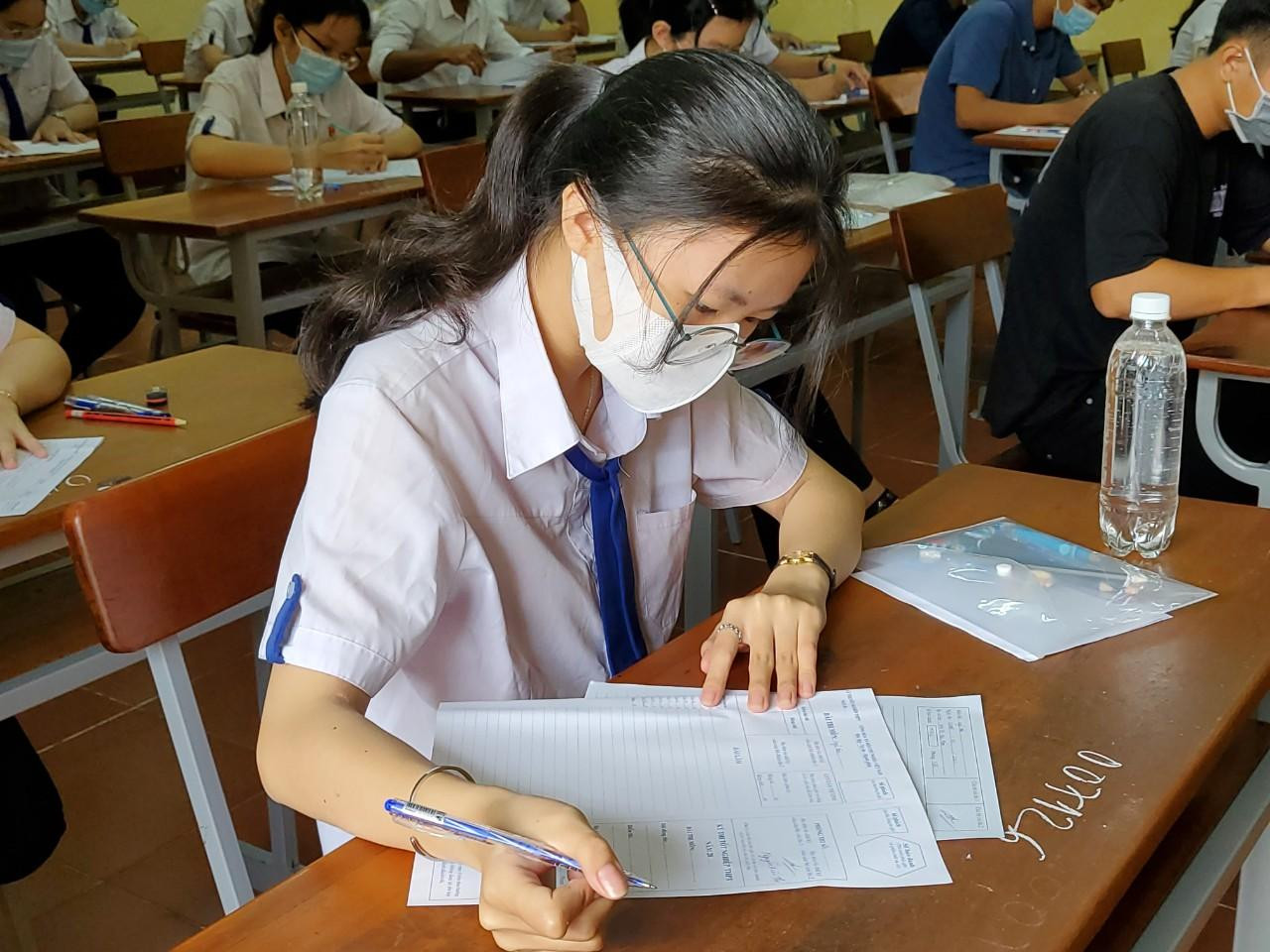 Trong ngày thi đầu tiên, Cần Thơ có 5 thí sinh dự thi phòng thi dự phòng - Ảnh: Kim Hà.