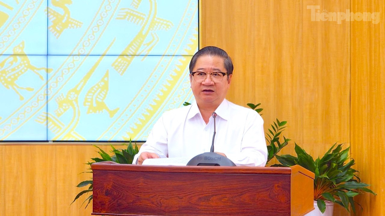 Ông Trần Việt Trường - Chủ tịch UBND TP Cần Thơ đã chỉ đạo UBND các quận, huyện và cơ quan liên quan tăng cường rà soát, kiểm tra các công trình xây dựng không phép, trái phép. Ảnh: Kim Hà.