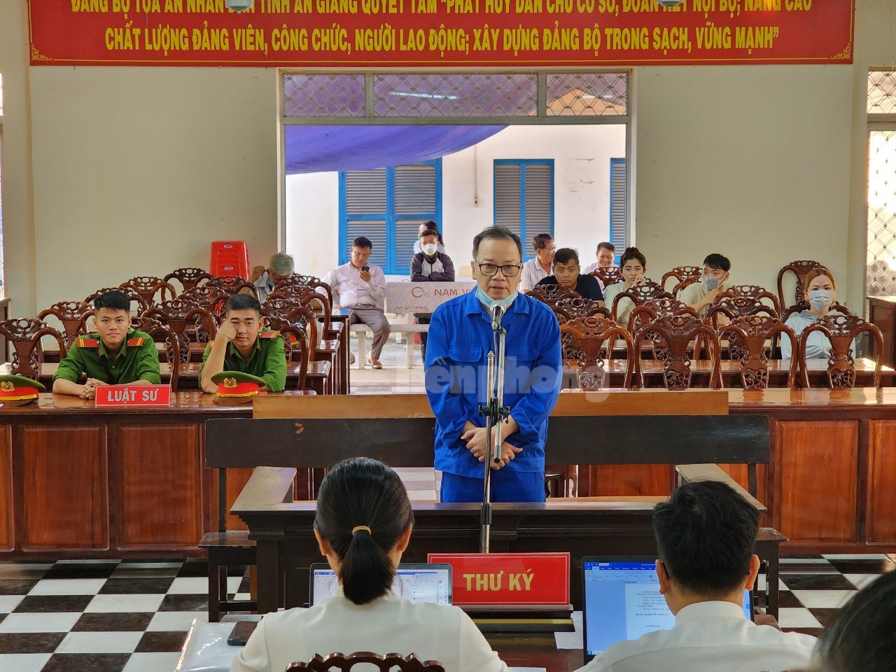 Bị cáo Trương Văn Liêm tại phiên toà. Ảnh: Kim Hà.