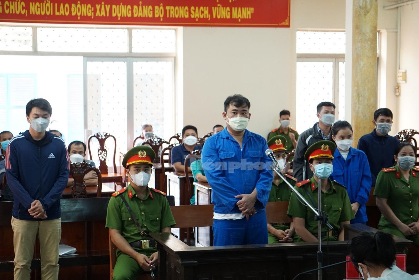 Các bị cáo tại phiên toà - Ảnh: Kim Hà. Các bị cáo tại phiên toà - Ảnh: Kim Hà.