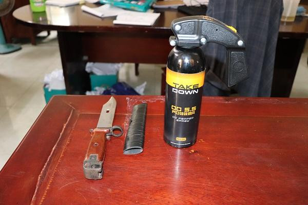 Tang vật thu giữ được. Tang vật thu giữ được.