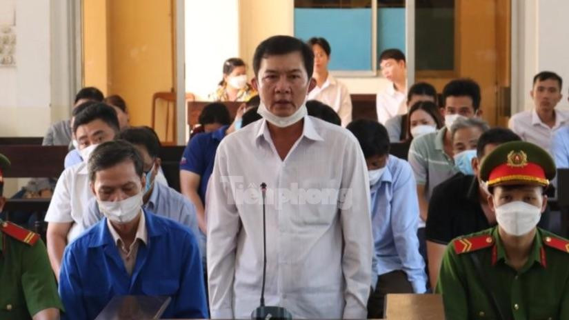 Bị cáo Cao Sang biện hộ việc mình phạm tội là do "đang gặp khó khăn" - Ảnh: Kim Hà. Bị cáo Cao Sang biện hộ việc mình phạm tội là do "đang gặp khó khăn" - Ảnh: Kim Hà.