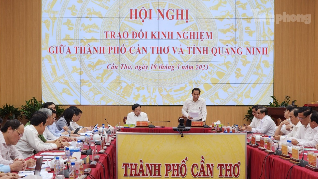 Ông Lê Quang Mạnh – Bí thư Thành uỷ Cần Thơ kết luận hội nghị trao đổi kinh nghiệm giữa Cần Thơ và Quảng Ninh. Ảnh: Kim Hà. Ông Lê Quang Mạnh – Bí thư Thành uỷ Cần Thơ kết luận hội nghị trao đổi kinh nghiệm giữa Cần Thơ và Quảng Ninh. Ảnh: Kim Hà.