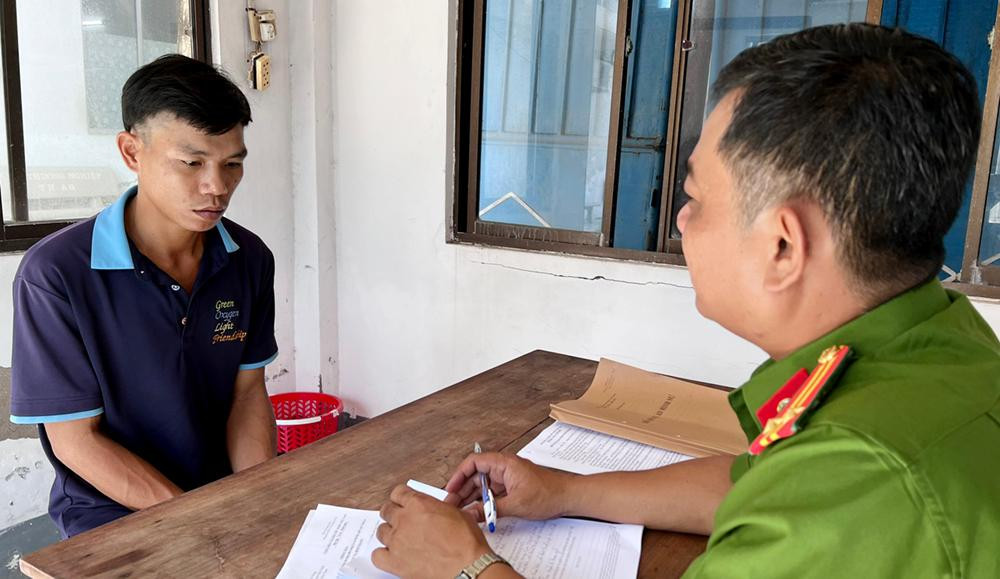 Đối tượng Nam tại cơ quan công an.