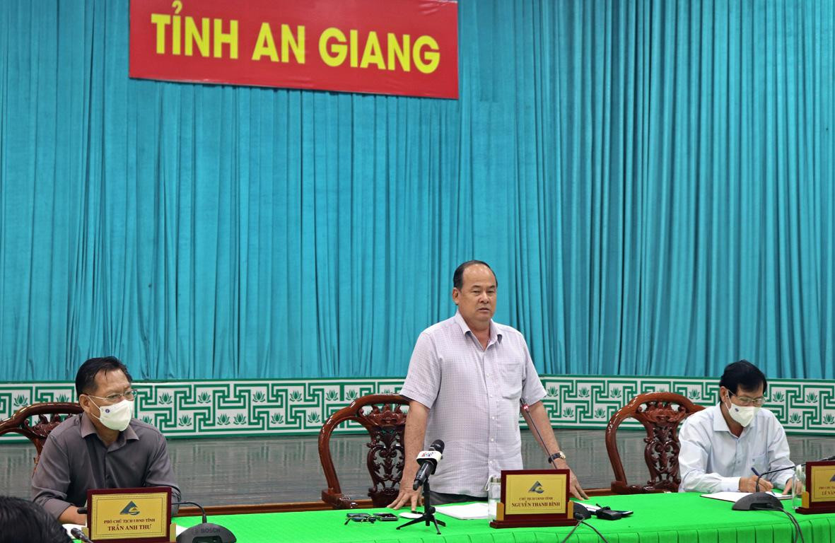 Ông Nguyễn Thanh Bình đề nghị nhanh chóng xác định nguồn lây của các ca nhiễm tại TP Châu Đốc.