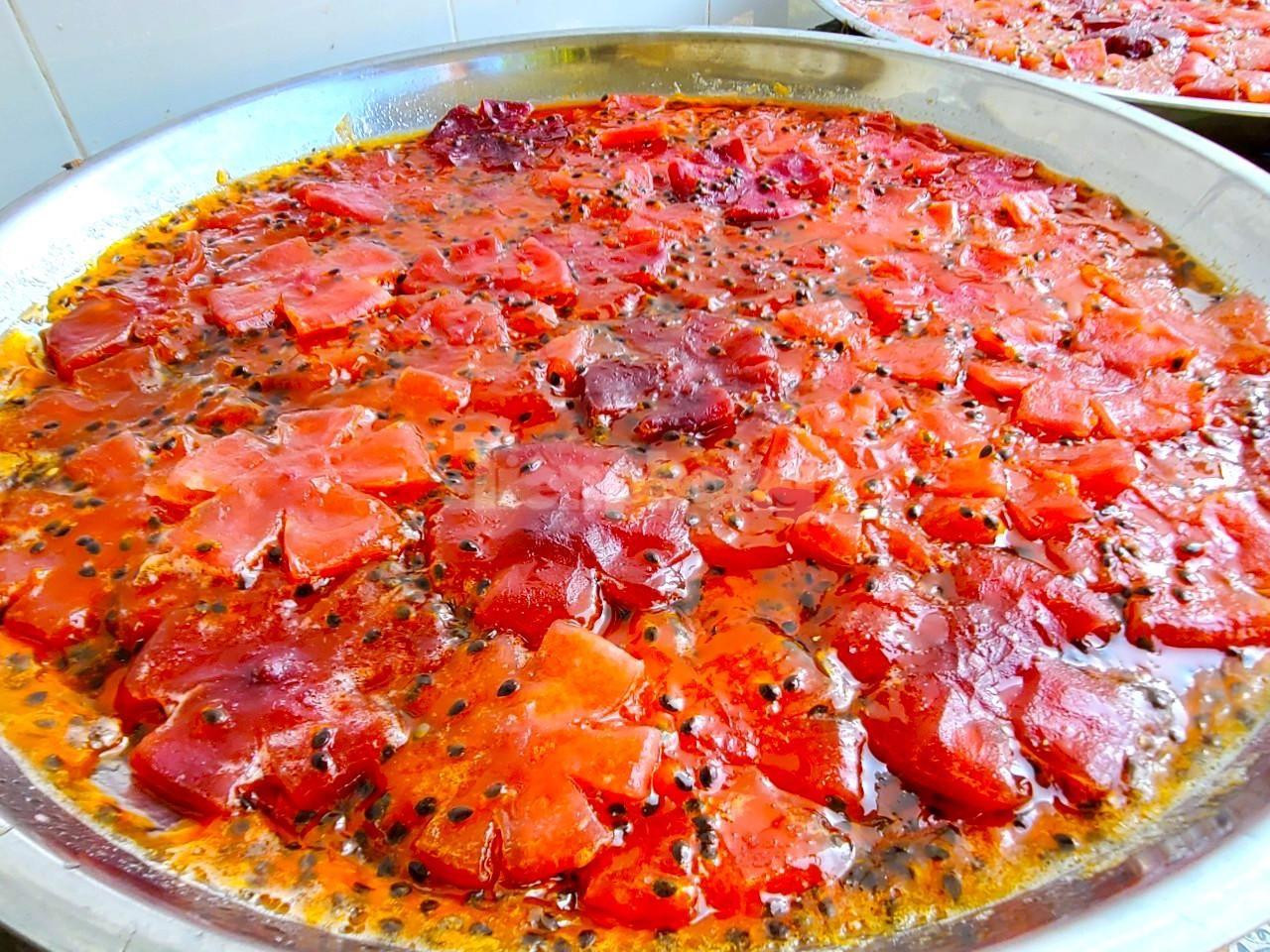 Mứt chanh dây (Ảnh: Kim Hà).