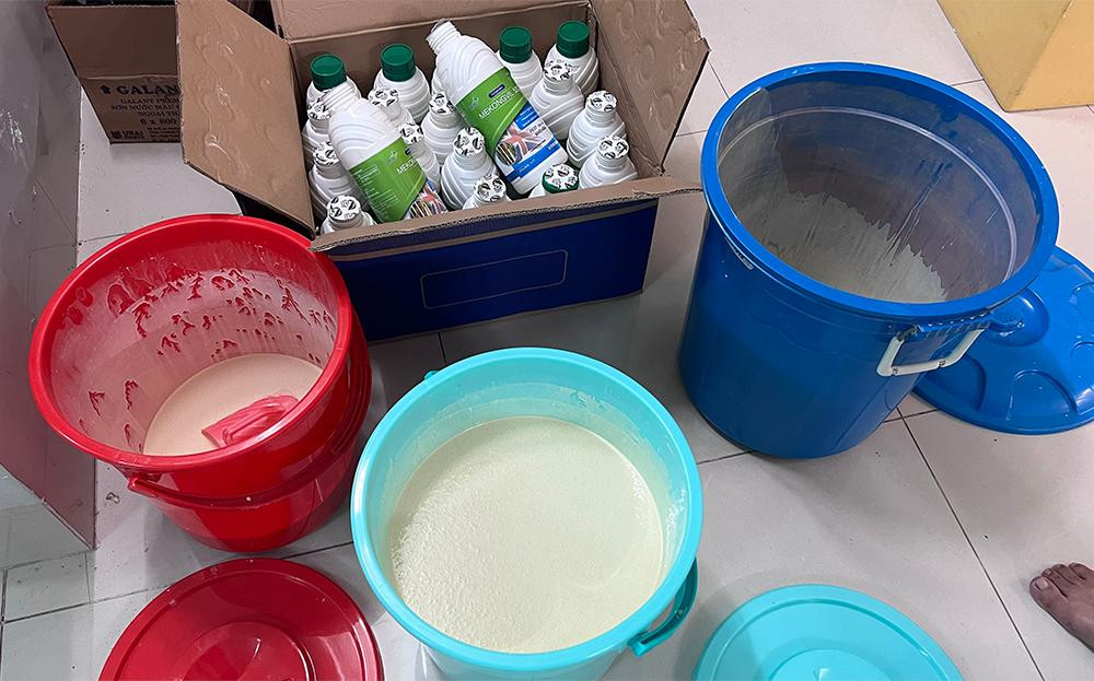 Tang vật thu giữ được. Tang vật thu giữ được.