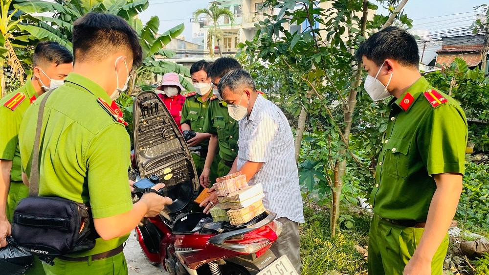 Hiện trường vụ việc. Hiện trường vụ việc.