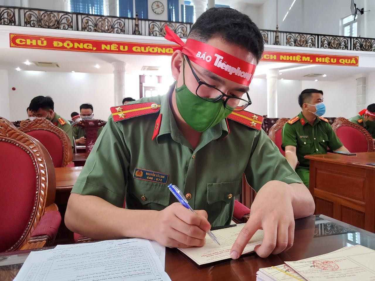 Kết thúc ngày hội, ban tổ chức đã tiếp nhận 283 đơn vị máu - Ảnh: Kim Hà. Kết thúc ngày hội, ban tổ chức đã tiếp nhận 283 đơn vị máu - Ảnh: Kim Hà.