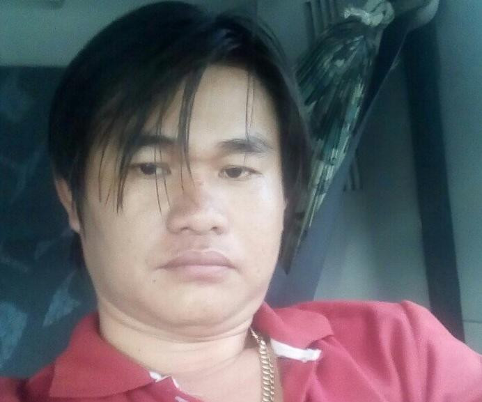 Đối tượng Móm.