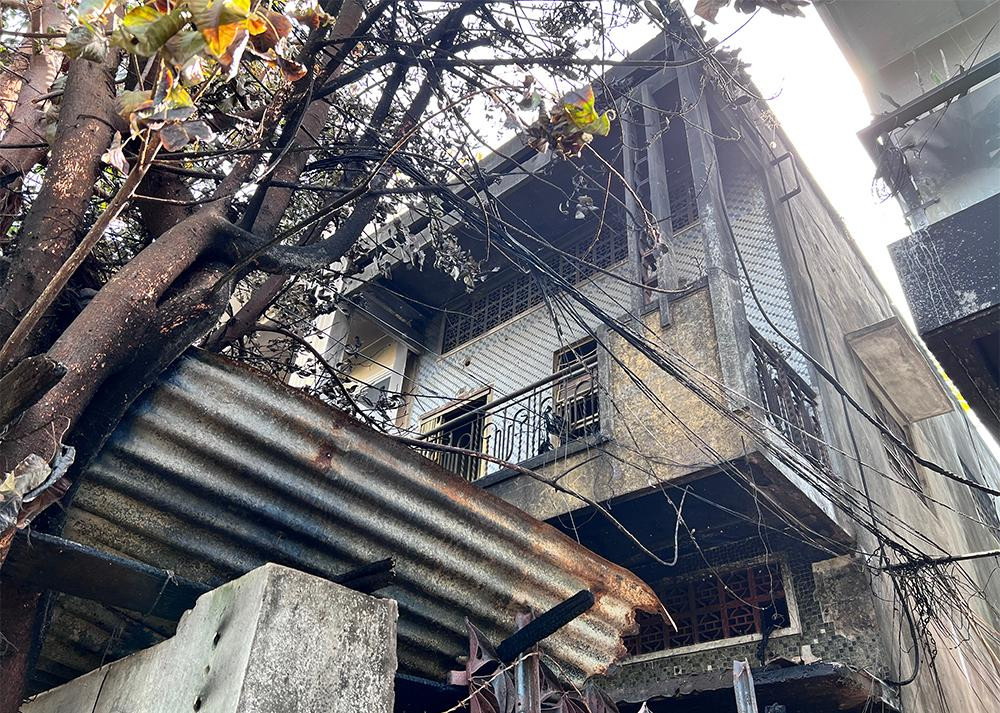 Vụ cháy khiến 2 mẹ con chị Châu tử vong tại chỗ. Vụ cháy khiến 2 mẹ con chị Châu tử vong tại chỗ.