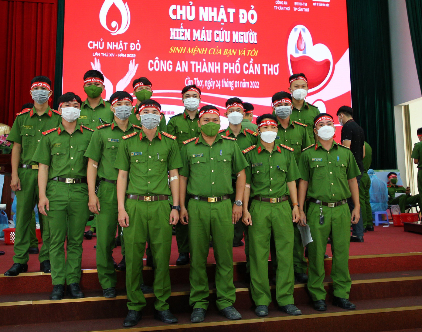 Đảng uỷ, Ban giám đốc Công an thành phố Cần Thơ đã quán triệt hành động “Lực lượng công an là tuyến đầu trong công tác phòng chống dịch”; trong đó, lực lượng công an phải tiên phong - Ảnh: Nhật Huy. Đảng uỷ, Ban giám đốc Công an thành phố Cần Thơ đã quán triệt hành động “Lực lượng công an là tuyến đầu trong công tác phòng chống dịch”; trong đó, lực lượng công an phải tiên phong - Ảnh: Nhật Huy.
