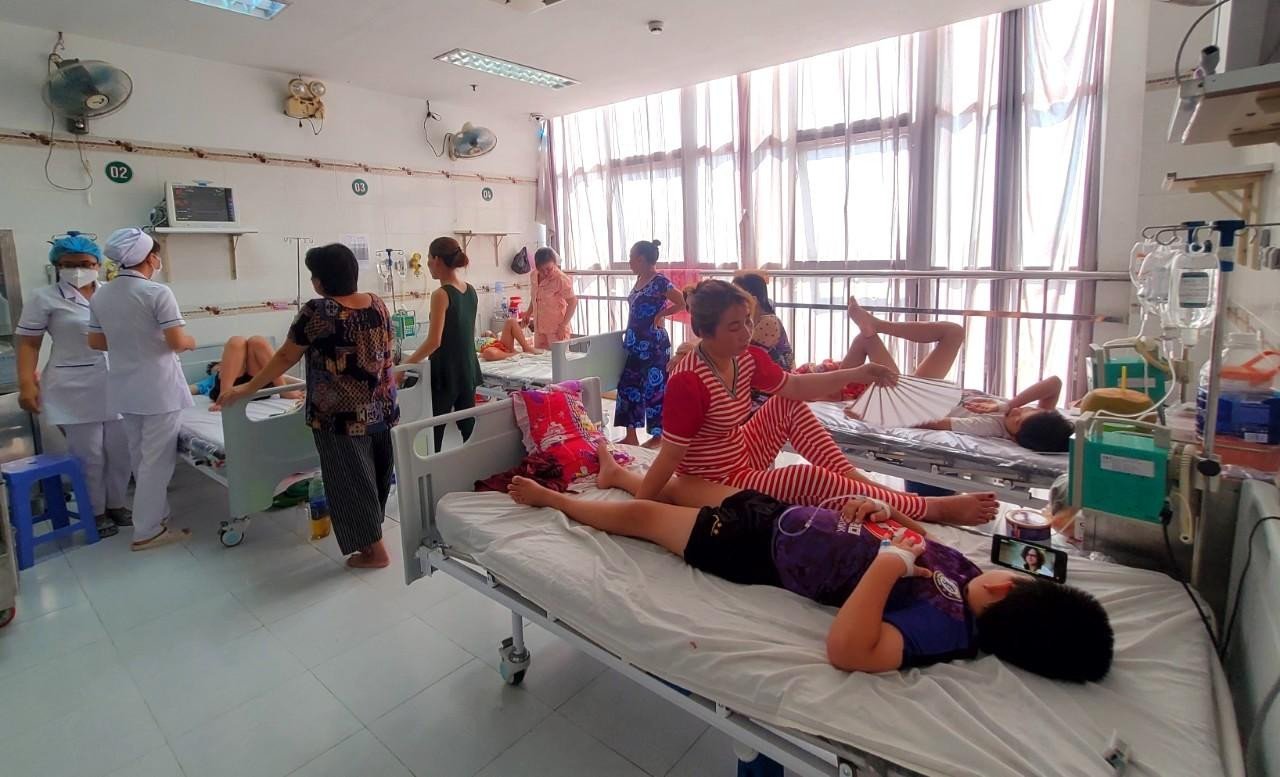 Phòng điều trị các ca sốt xuất huyết nặng - Ảnh: Kim Hà.