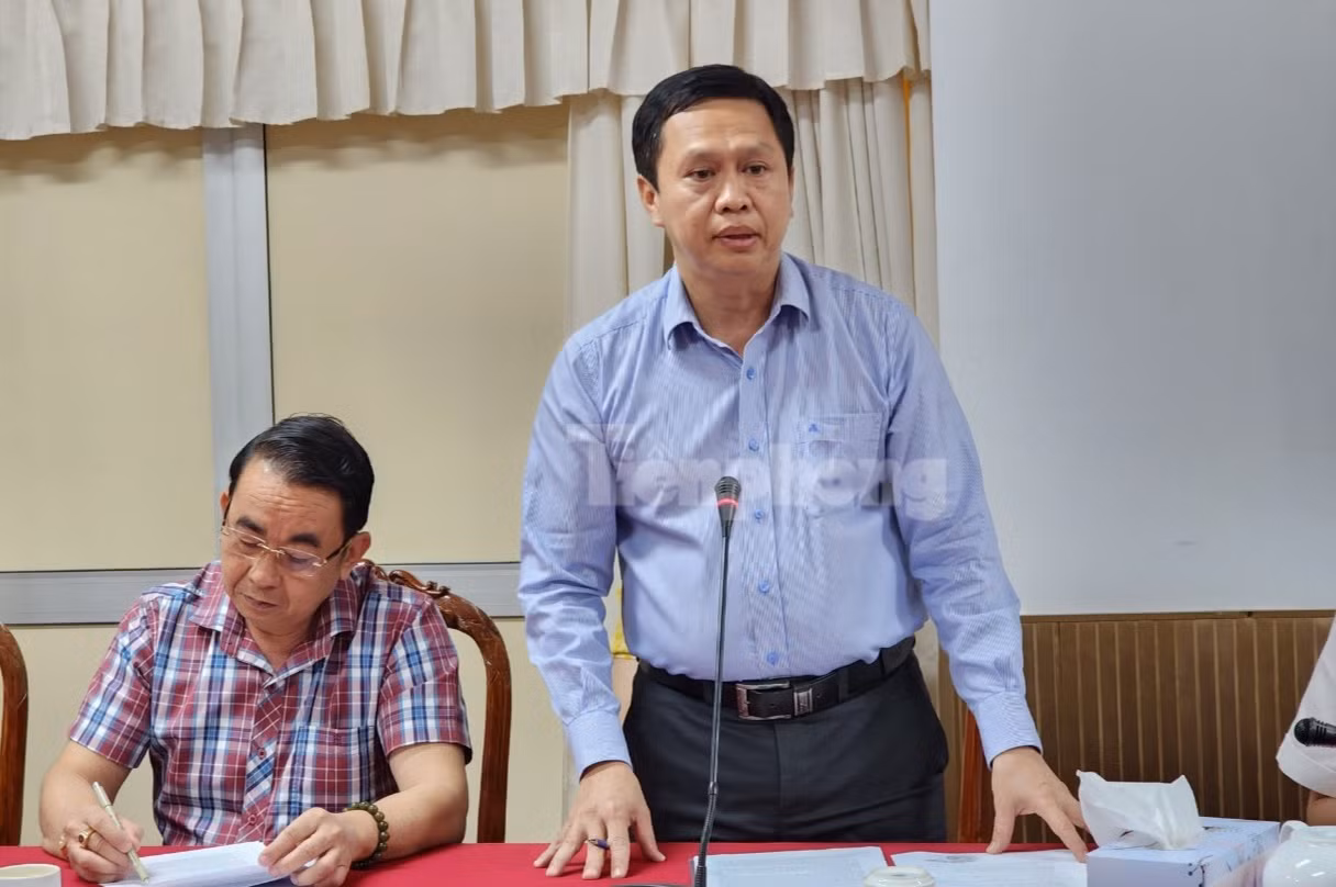 Ông Phạm Nam Huân – Phó Giám đốc Sở TN&amp;MT Cần Thơ tại cuộc họp. Ảnh: Kim Hà.