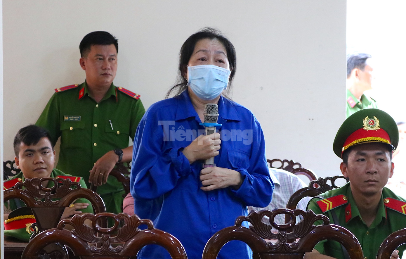 Nguyễn Thị Kim Hạnh nói lời sau cùng - Ảnh: Kim Hà. Nguyễn Thị Kim Hạnh nói lời sau cùng - Ảnh: Kim Hà.