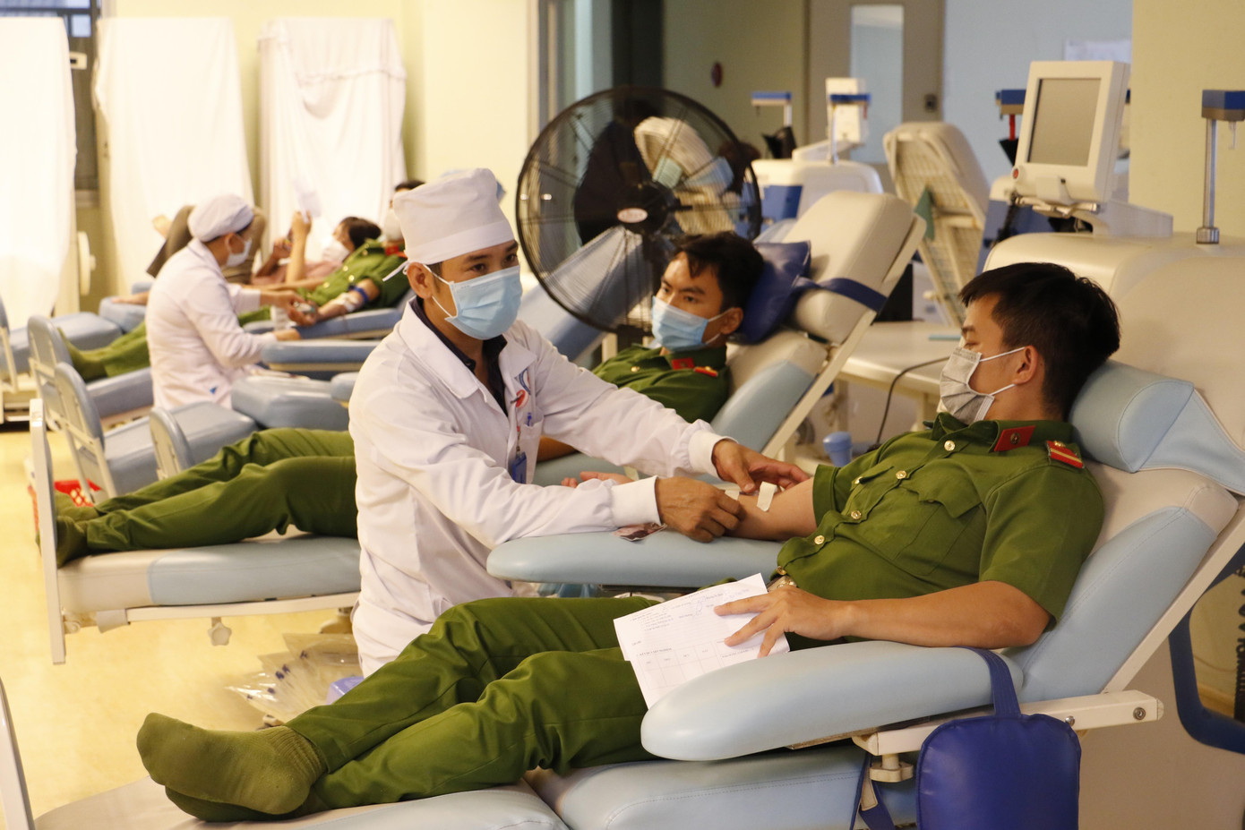 Quy trình hiến máu được đảm bảo an toàn, thực hiện theo đúng theo quy định của Bộ Y tế về phòng, chống dịch bệnh COVID-19.