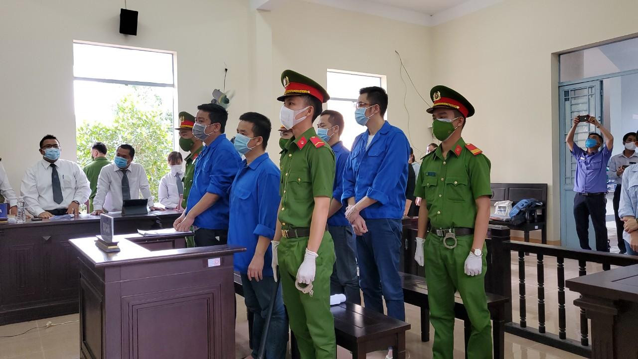 Các bị cáo tại phiên toà - Ảnh: Kim Hà. Các bị cáo tại phiên toà - Ảnh: Kim Hà.