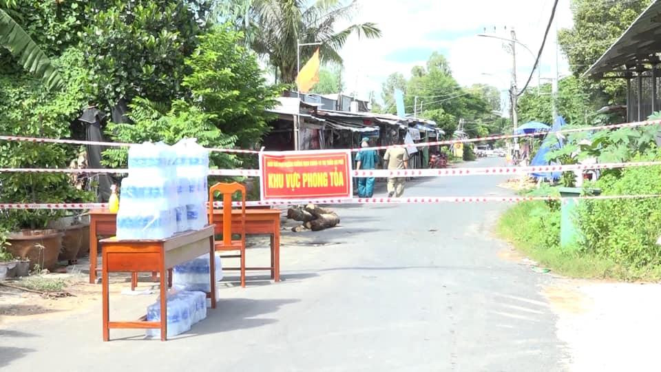 Thị trấn Long Bình (huyện An Phú, tỉnh An Giang) bắt đầu giãn cách từ 7h ngày 1/7 - Ảnh: HH.
