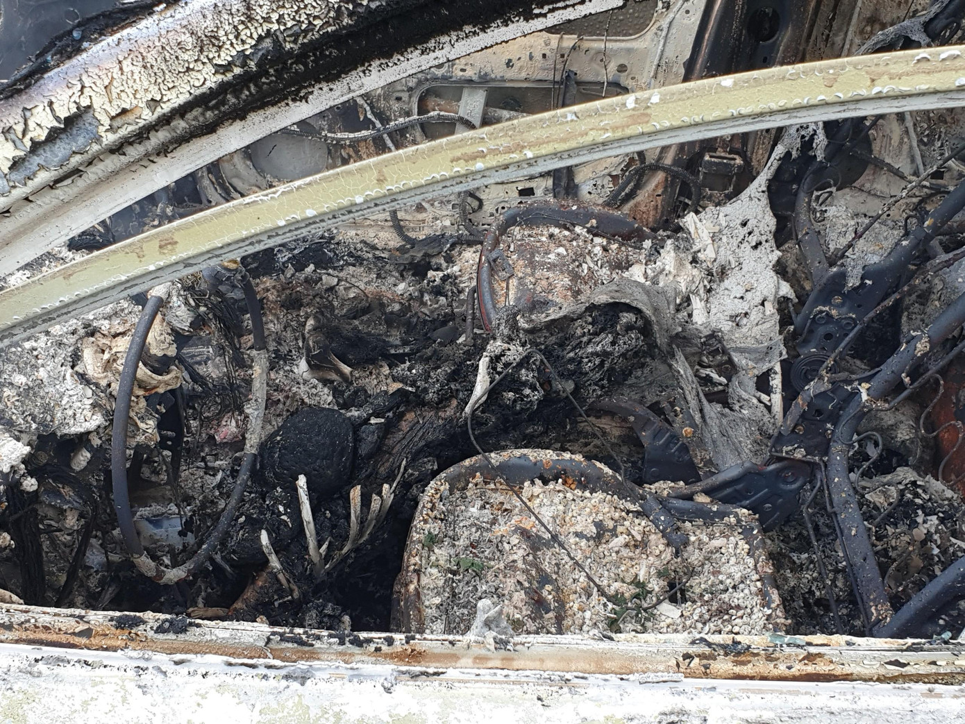 Nạn nhân tự tẩm xăng lên người tự thiêu vì buồn chuyện tình cảm.