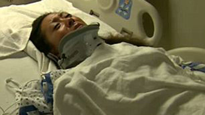 Cô giáo Jennifer Doan đang điều trị tại bệnh viện địa phương - Ảnh: CBS