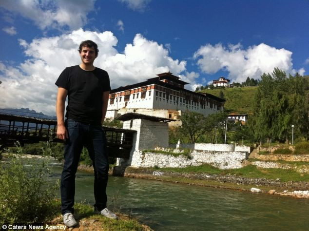 Đây là bức ảnh chụp tại Bhutan. James cho biết, chuyến đi qua những vùng miền khác nhau giúp anh có cái nhìn sâu sắc về con người và thế giới