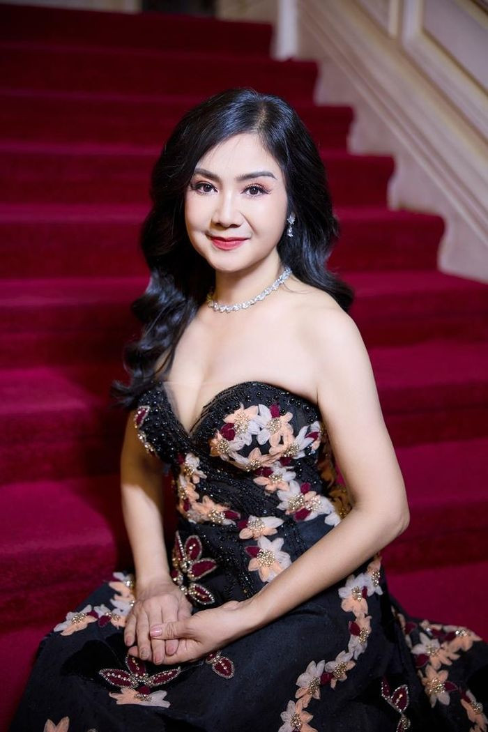 NSND Thu Hà ở tuổi 54. NSND Thu Hà ở tuổi 54.