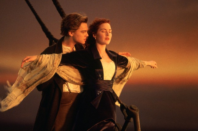 Cảnh phim kinh điển của Titanic. Cảnh phim kinh điển của Titanic.