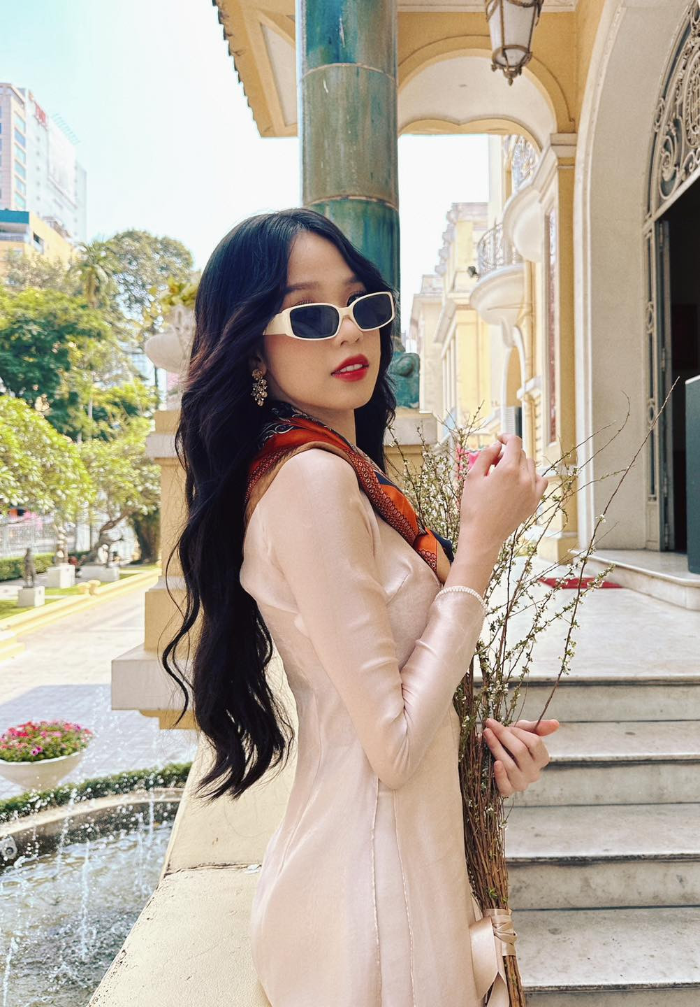 Ngày 17/1, Hoa hậu Việt Nam 2022 Huỳnh Thị Thanh Thủy trở về quê nhà tại TP Đà Nẵng sau gần một tháng kể từ khi đăng quang. Sau khi hoàn thành những hoạt động thiện nguyện, Thanh Thủy dành trọn vẹn thời gian cho người thân, gia đình dịp Tết Nguyên đán. Ngày 17/1, Hoa hậu Việt Nam 2022 Huỳnh Thị Thanh Thủy trở về quê nhà tại TP Đà Nẵng sau gần một tháng kể từ khi đăng quang. Sau khi hoàn thành những hoạt động thiện nguyện, Thanh Thủy dành trọn vẹn thời gian cho người thân, gia đình dịp Tết Nguyên đán.