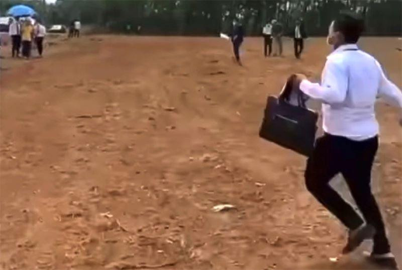 Nhân viên công ty bán đất như "chạy giặc"