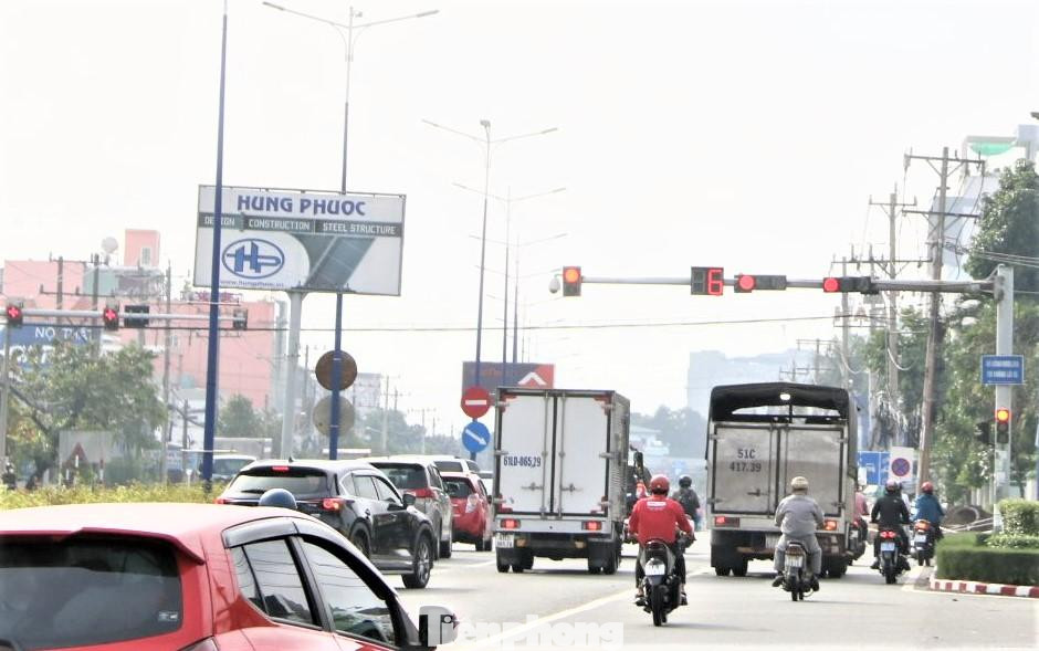 Quốc lộ 13 đoạn từ TP Thuận An đến TP Thủ Dầu Một sẽ được mở rộng thêm 2 làn đường Quốc lộ 13 đoạn từ TP Thuận An đến TP Thủ Dầu Một sẽ được mở rộng thêm 2 làn đường