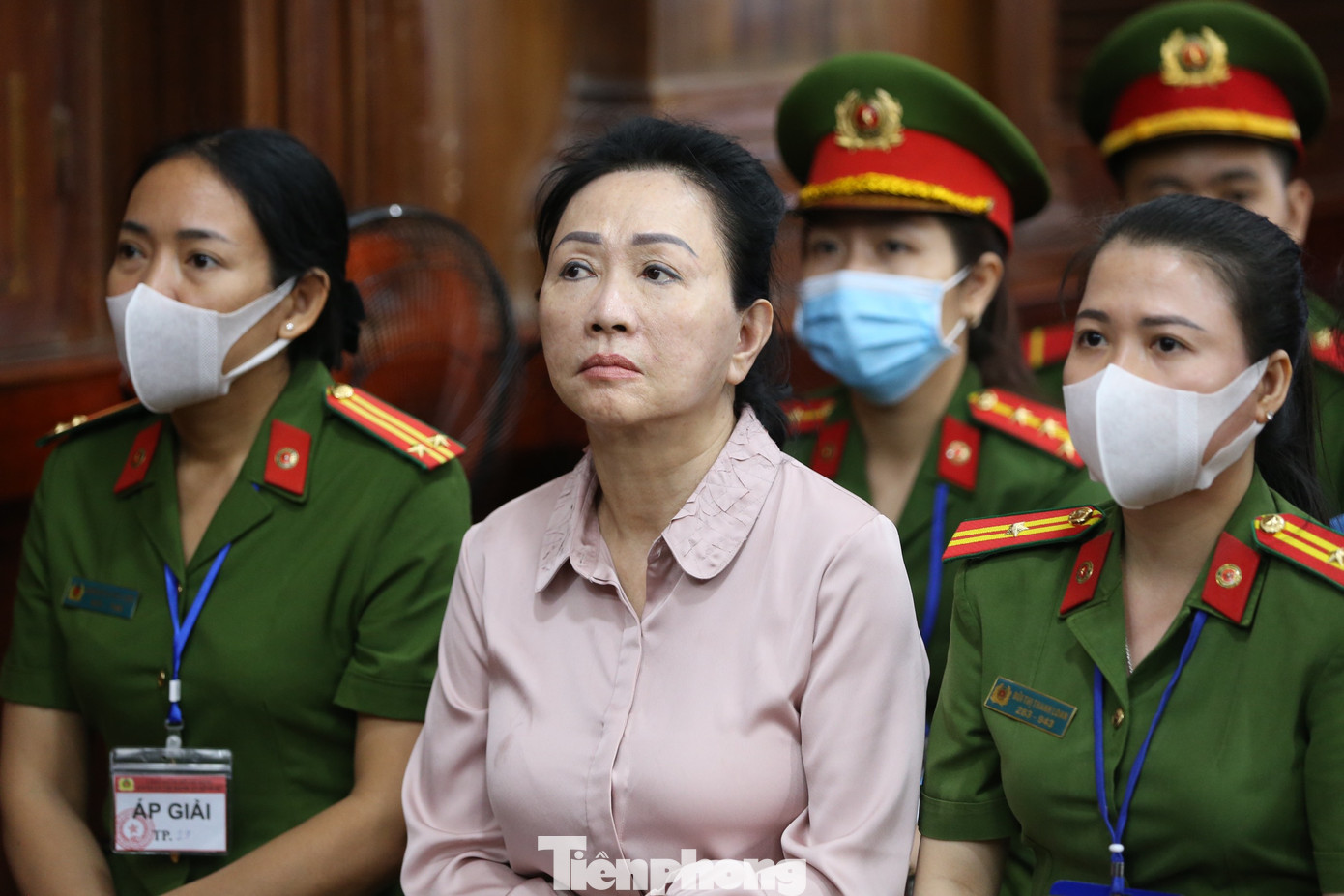 Bị cáo Trương Mỹ Lan tại phiên tòa sáng nay. Ảnh: Duy Anh